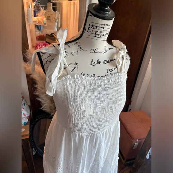 White Aqua Tie Knot Trap Dress - Picture 10 of 10